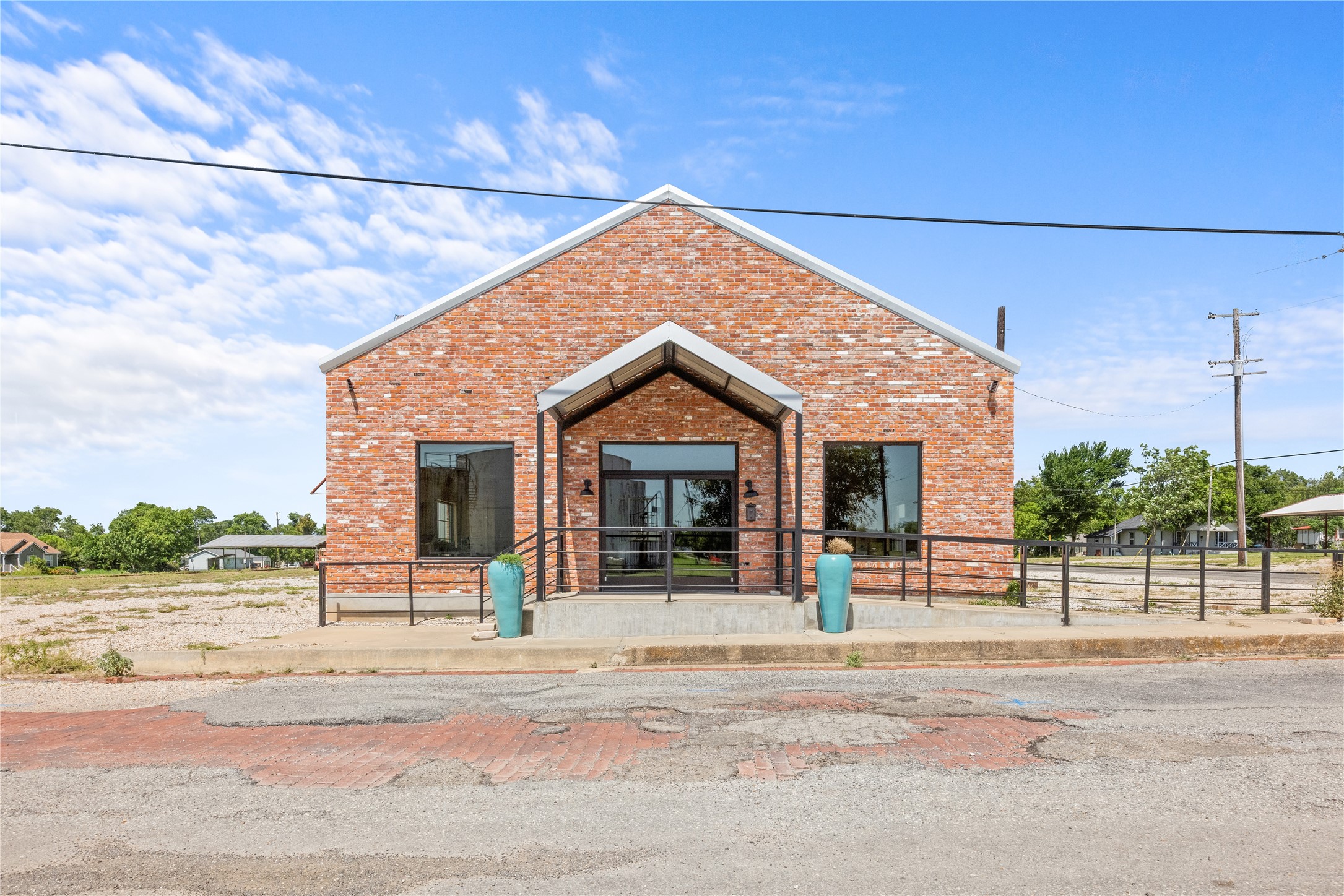 151 S 5th Street Honey Grove TX 75446