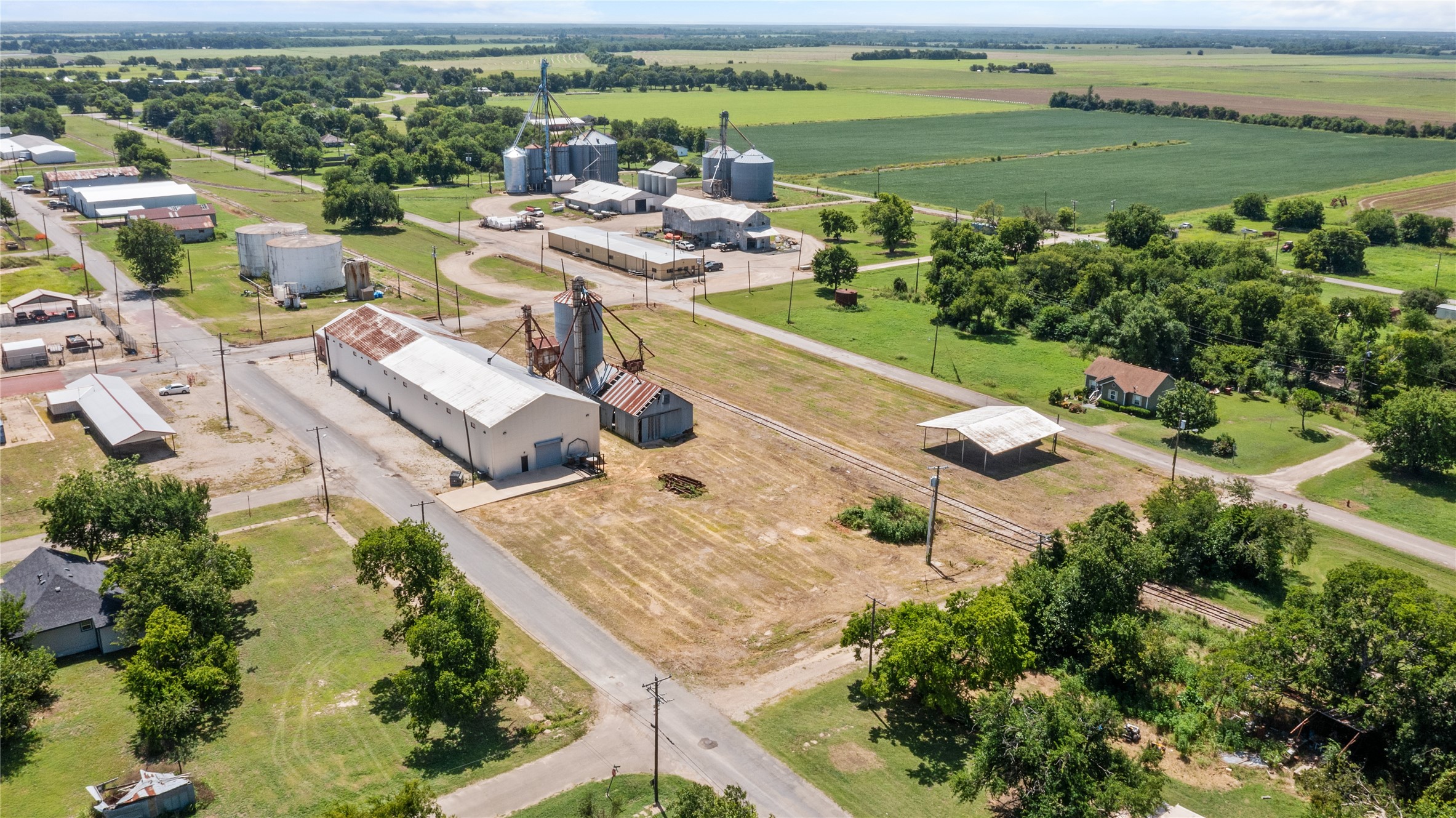 151 S 5th Street Honey Grove TX 75446