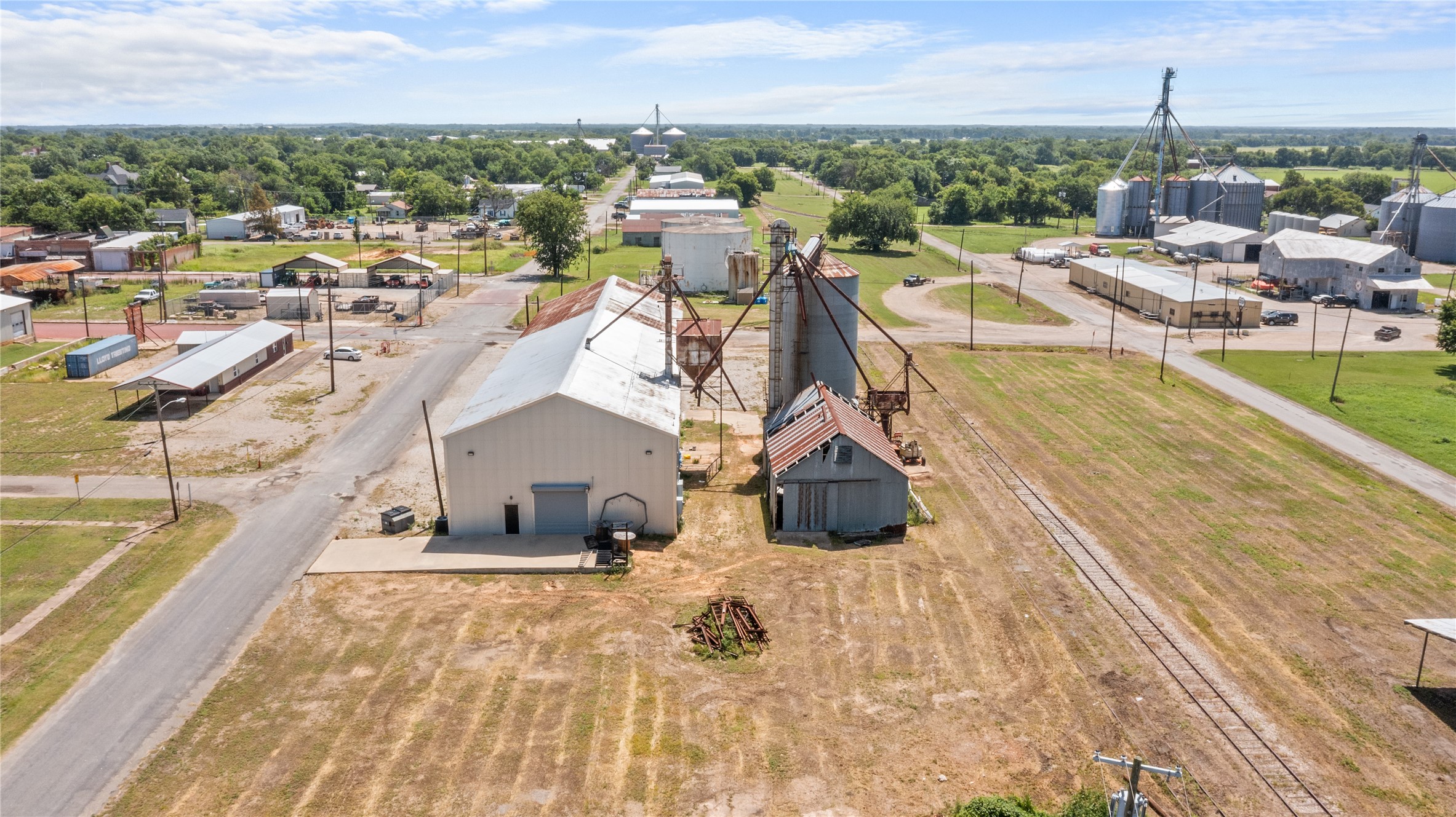 151 S 5th Street Honey Grove TX 75446