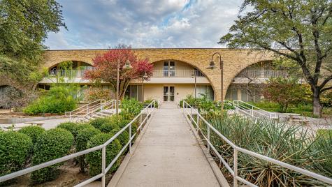 2660 E Lamar Boulevard Arlington TX 76011
