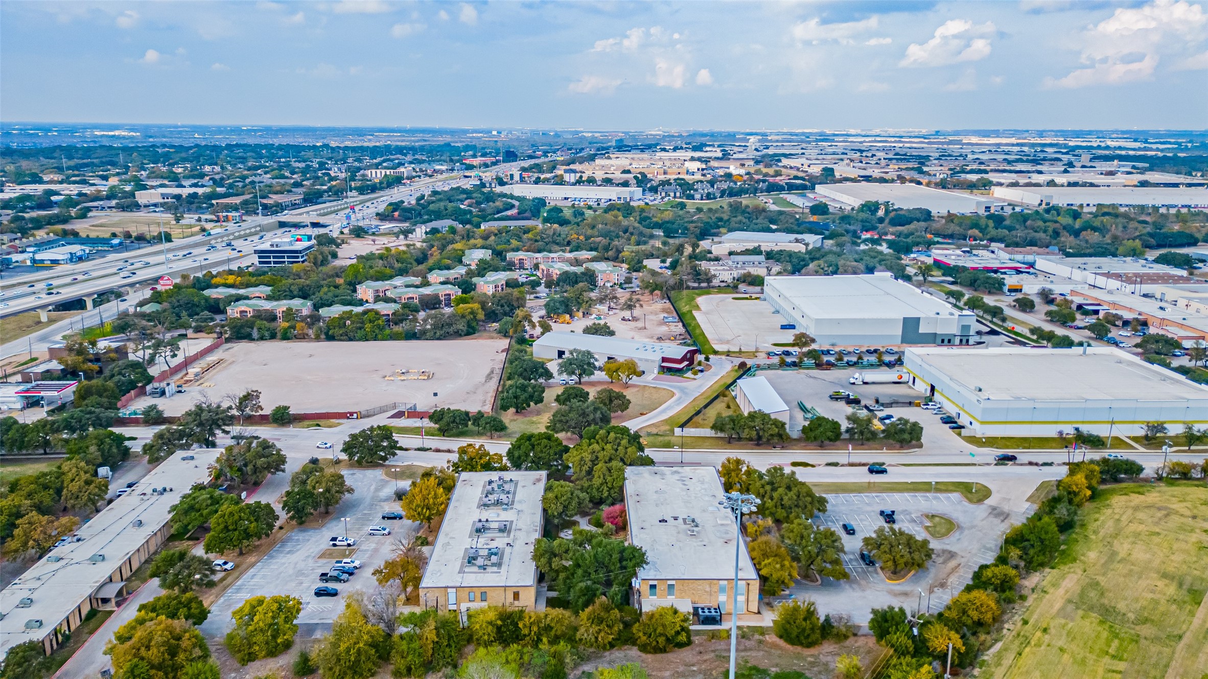 2660 E Lamar Boulevard Arlington TX 76011