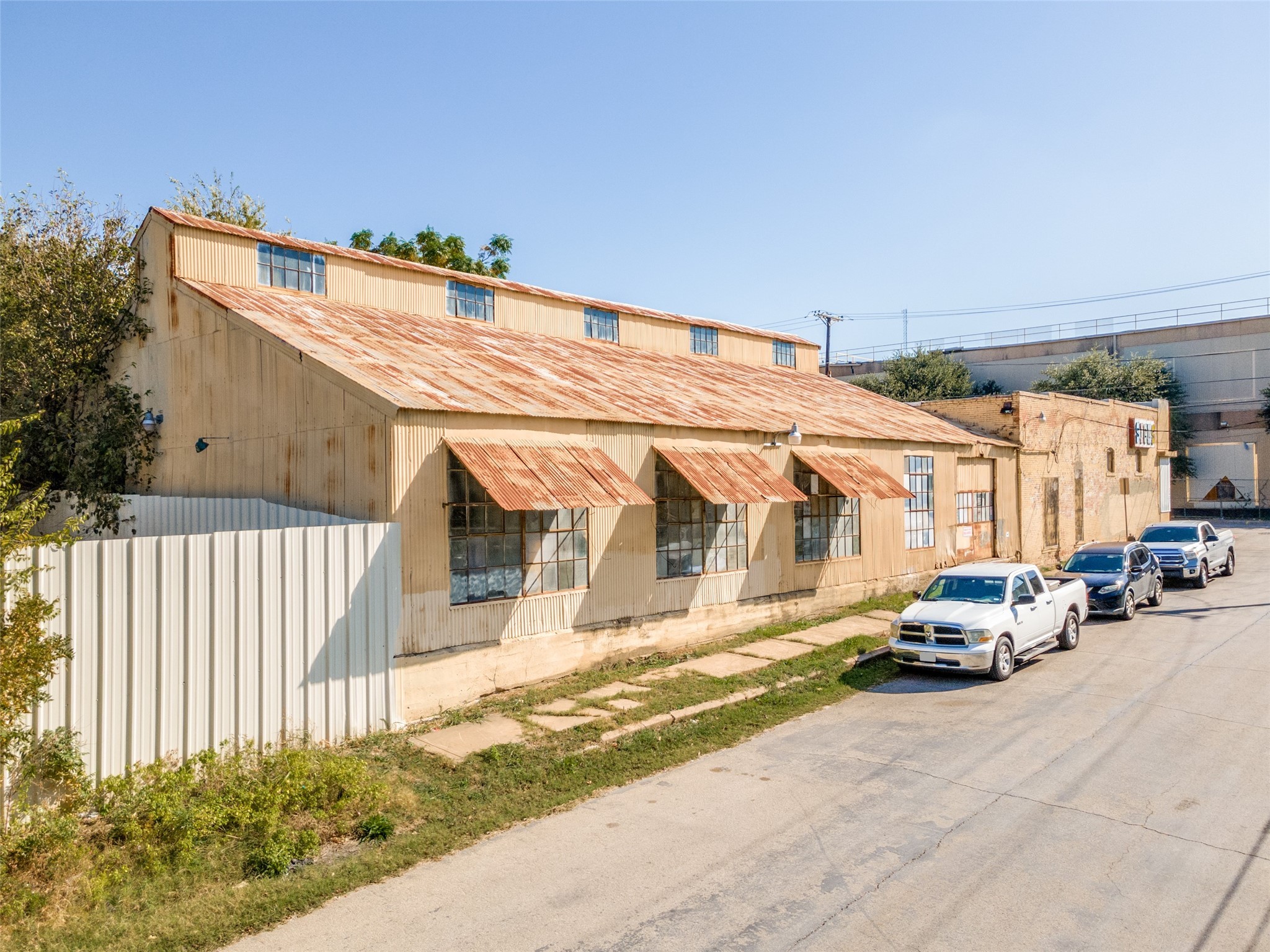 2401 Hickory Street Dallas TX 75215