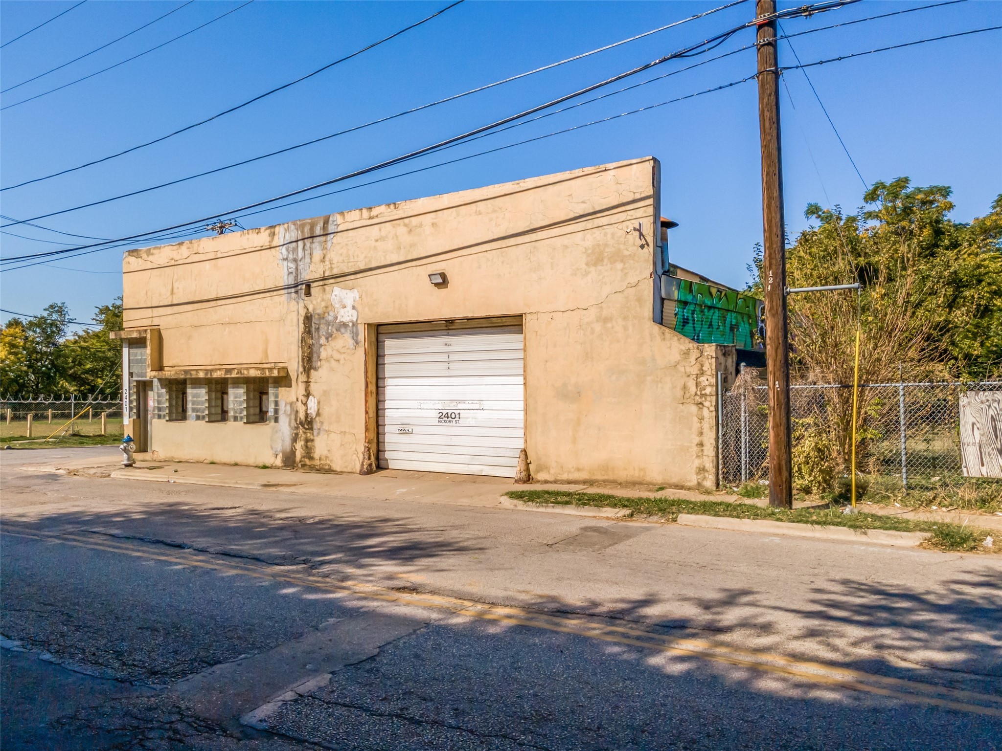 2401 Hickory Street Dallas TX 75215