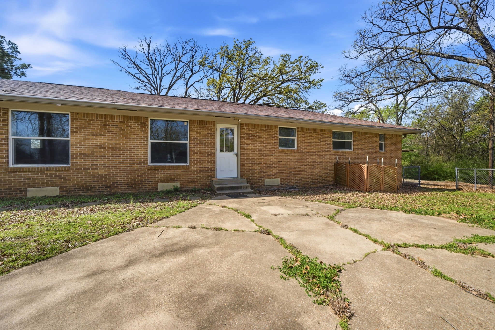 449 Us-175 Eustace TX 75124