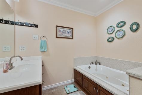 9555 County Road 155 Kaufman TX 75142