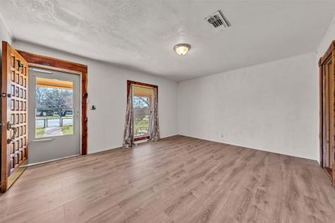 5920- C Walnut Creek Drive Granbury TX 76049