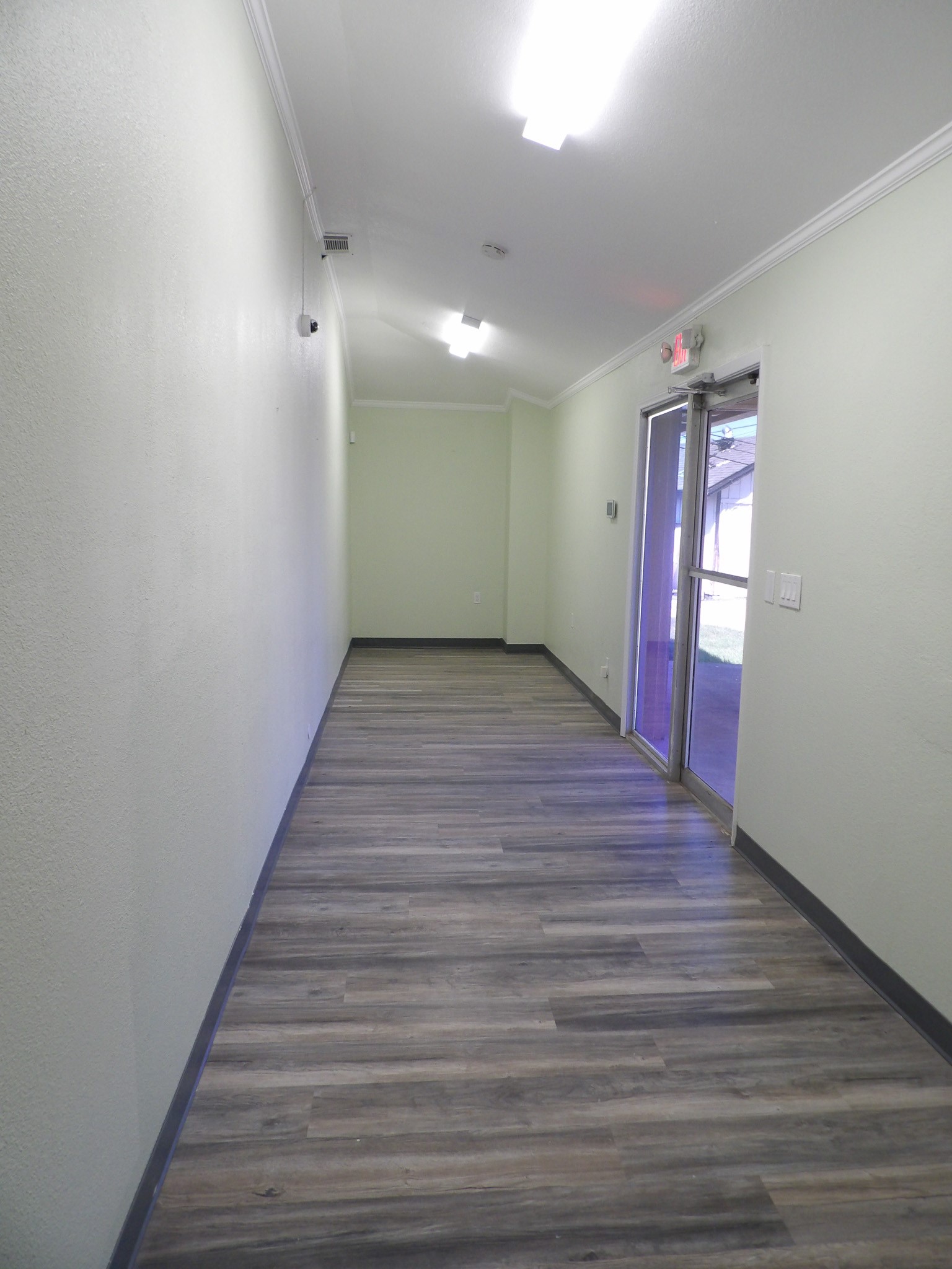 4373 S Hampton Road Dallas TX 75232
