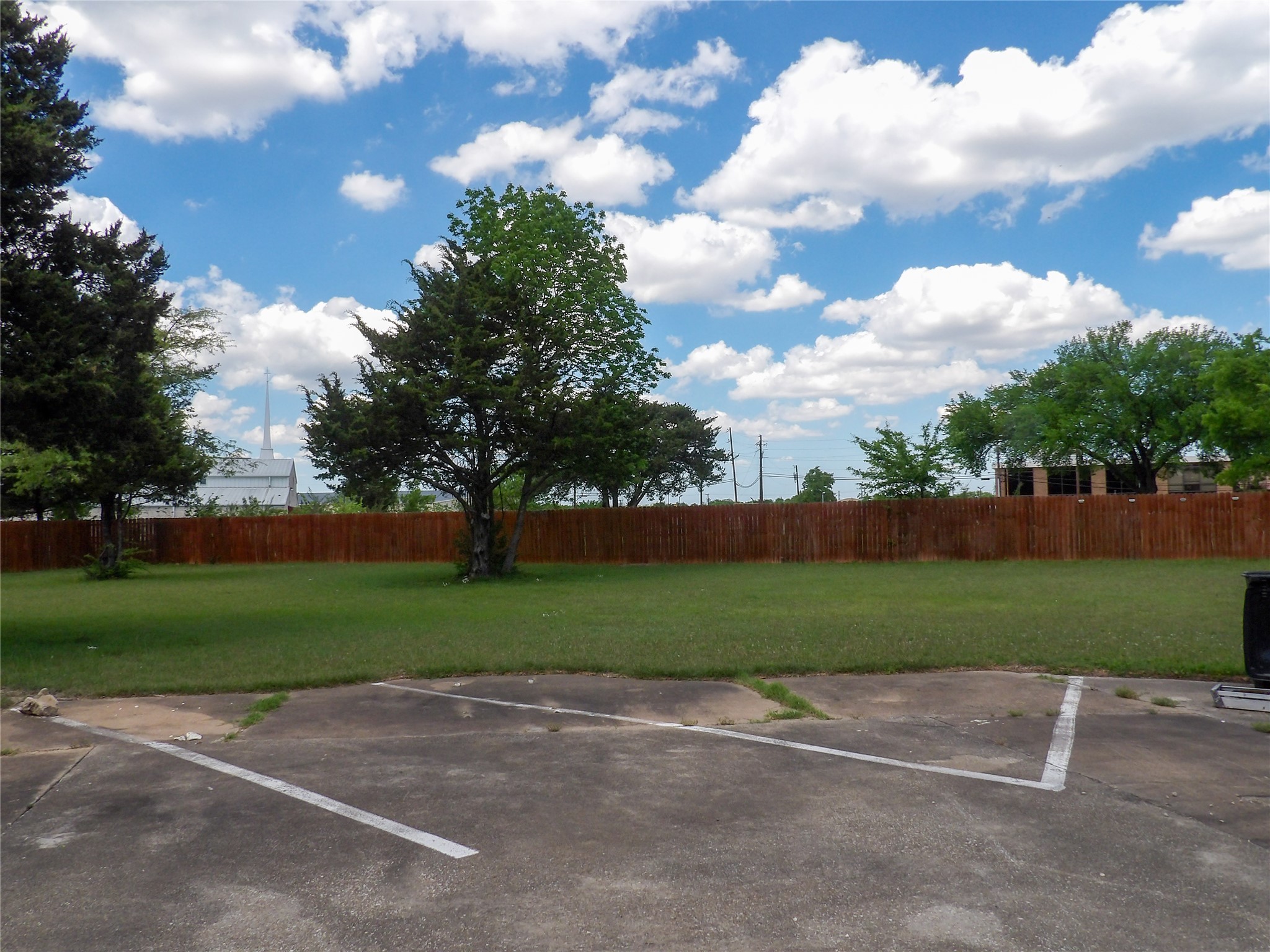 4373 S Hampton Road Dallas TX 75232