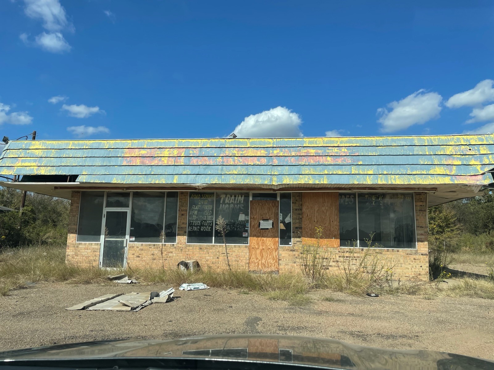 2822 Interstate Highway 20 Van TX 75790