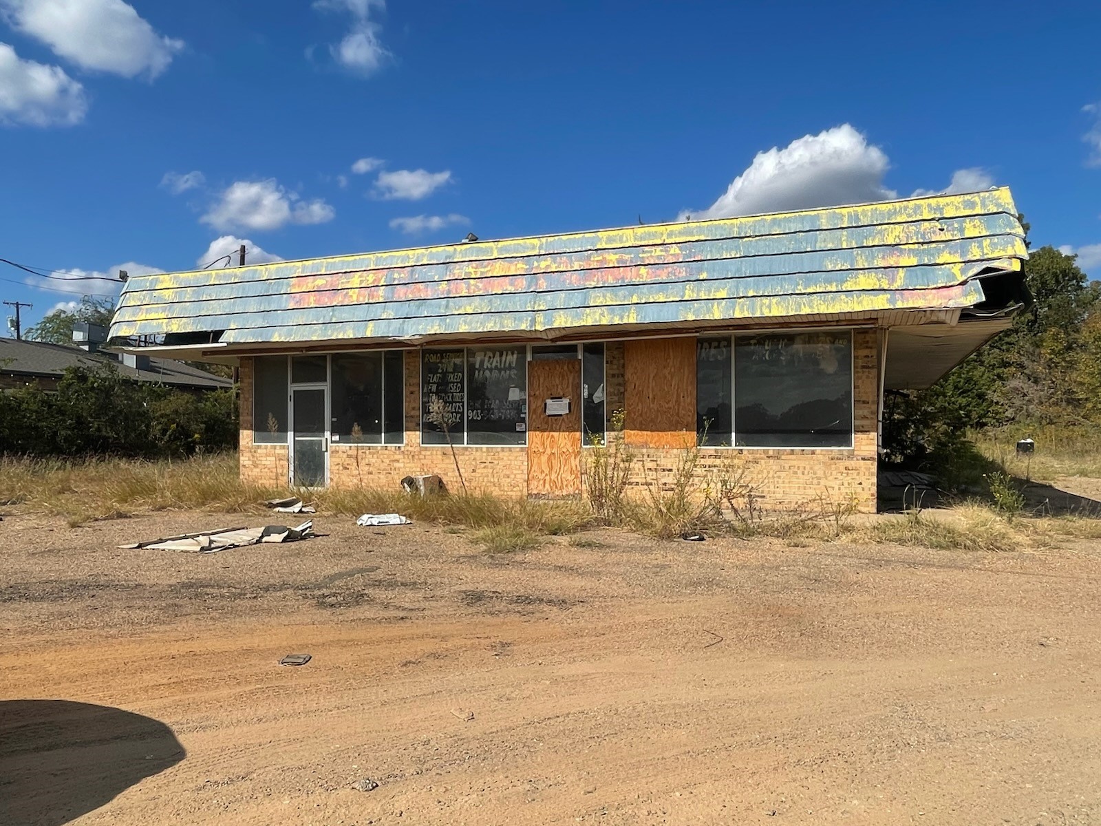 2822 Interstate Highway 20 Van TX 75790