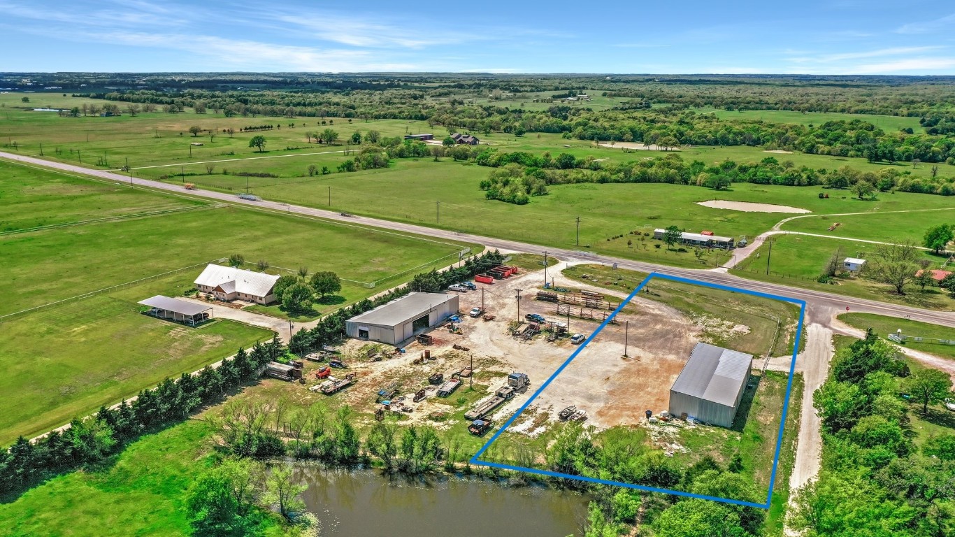 23350 Us Highway 377 Whitesboro TX 76273