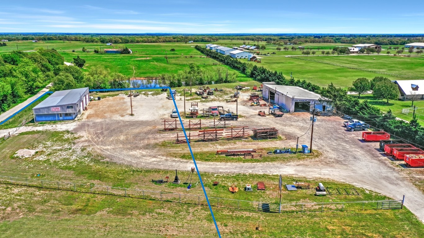 23350 Us Highway 377 Whitesboro TX 76273