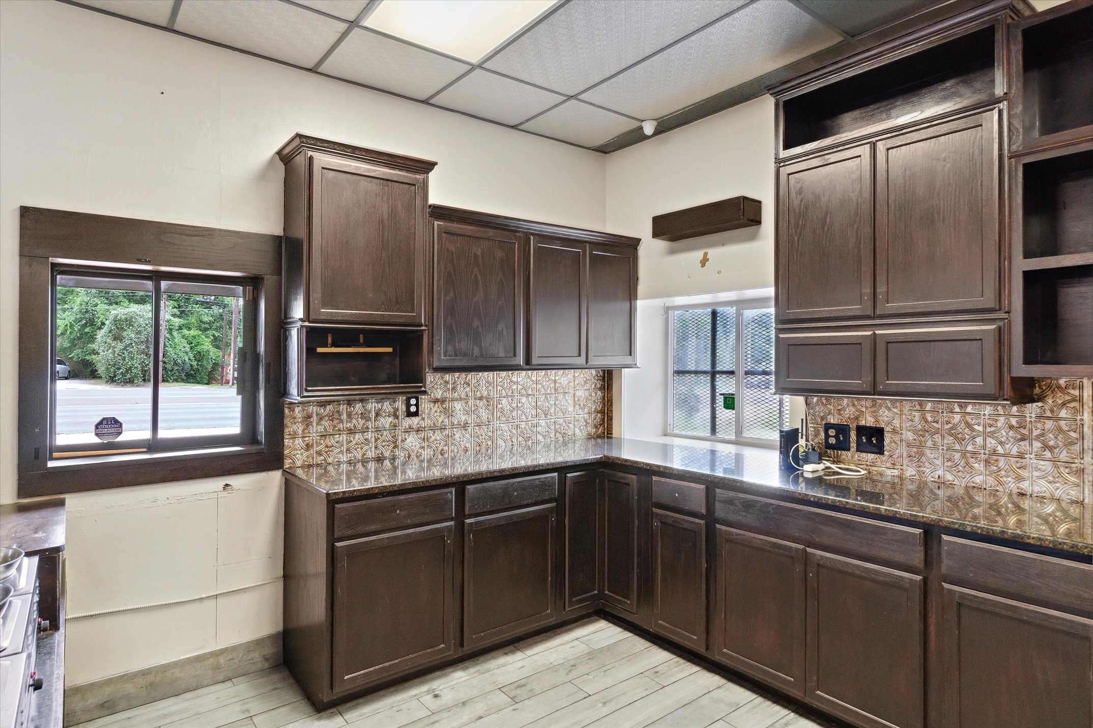 1907 W Oak Street Palestine TX 75801