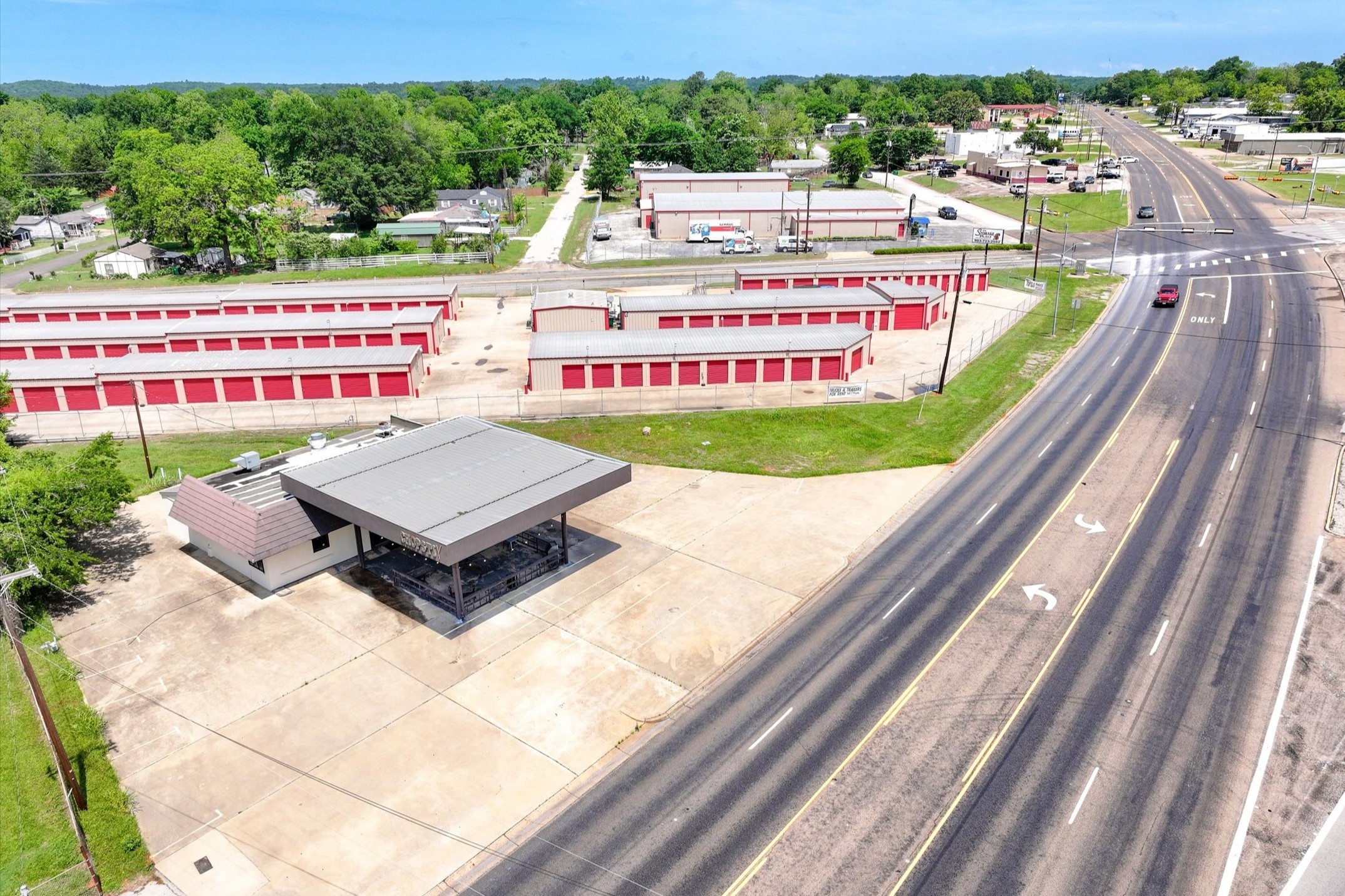 1907 W Oak Street Palestine TX 75801