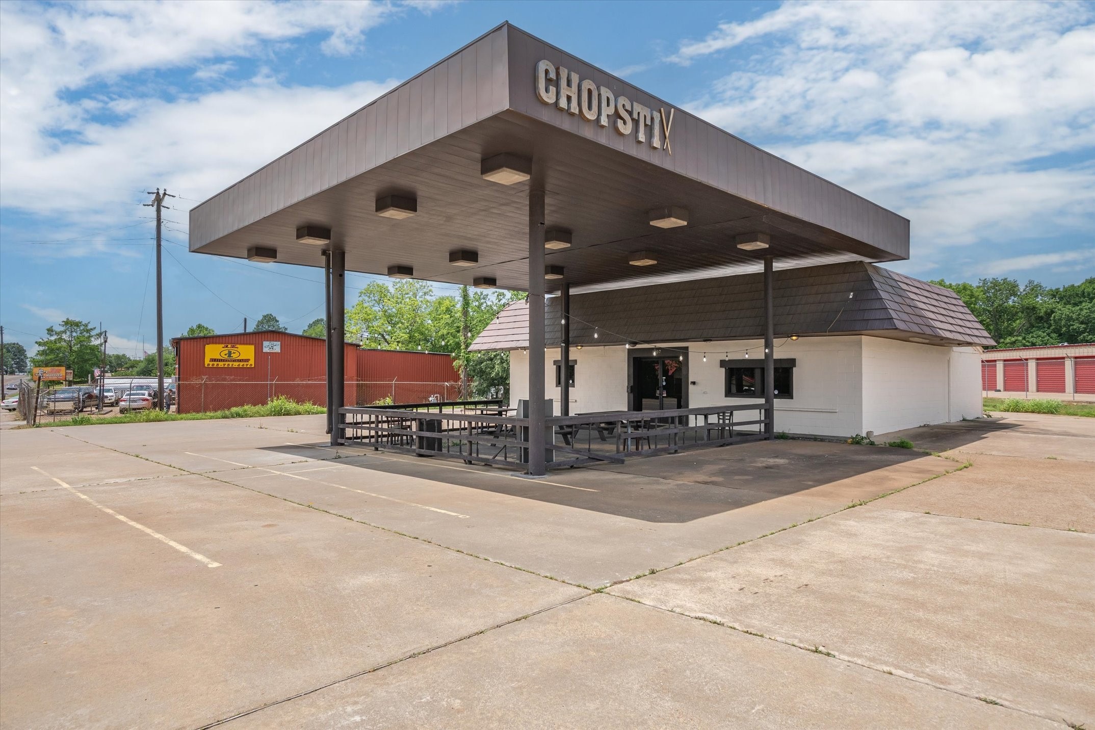 1907 W Oak Street Palestine TX 75801