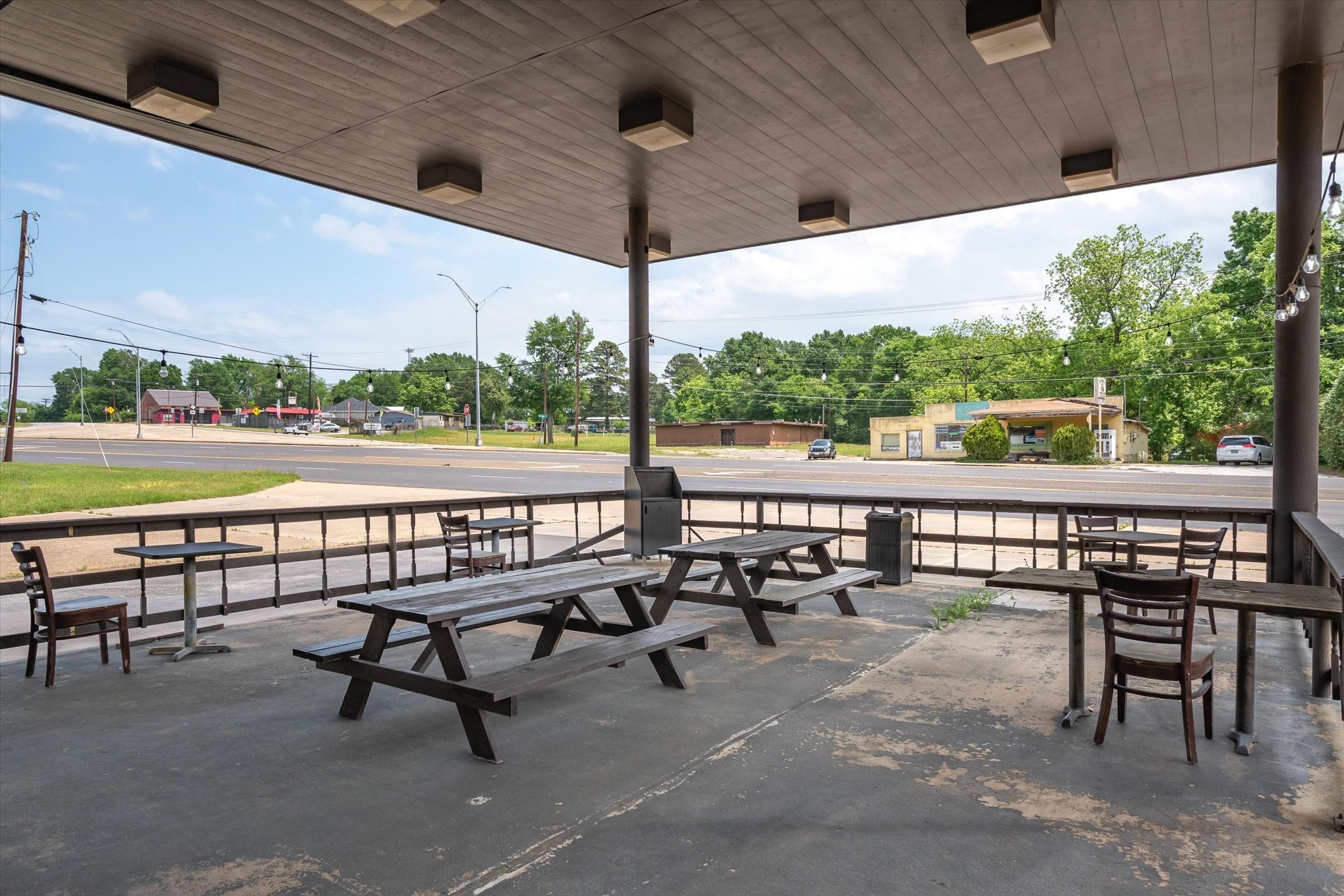 1907 W Oak Street Palestine TX 75801