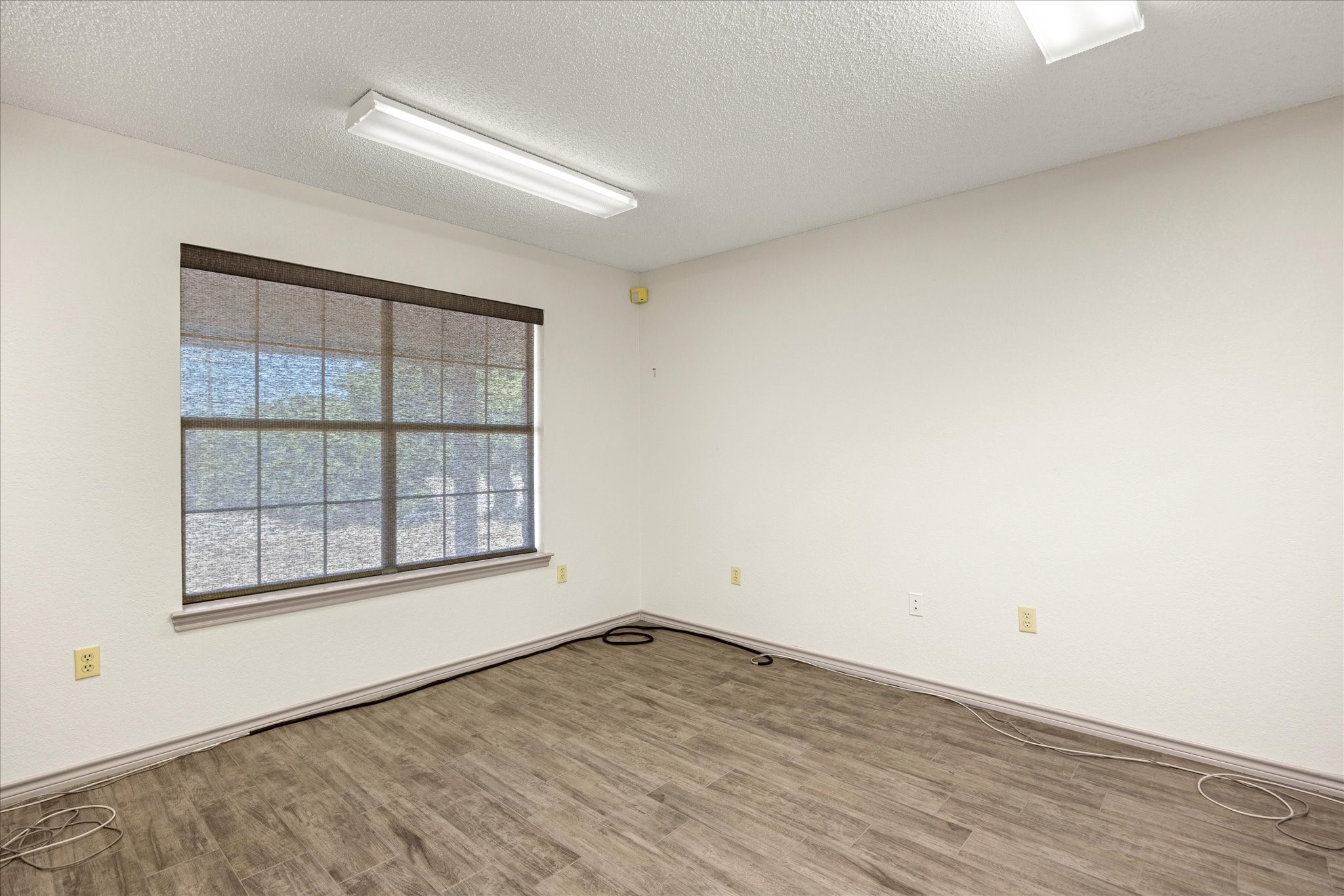 2111 W Us Highway 377 Granbury TX 76048