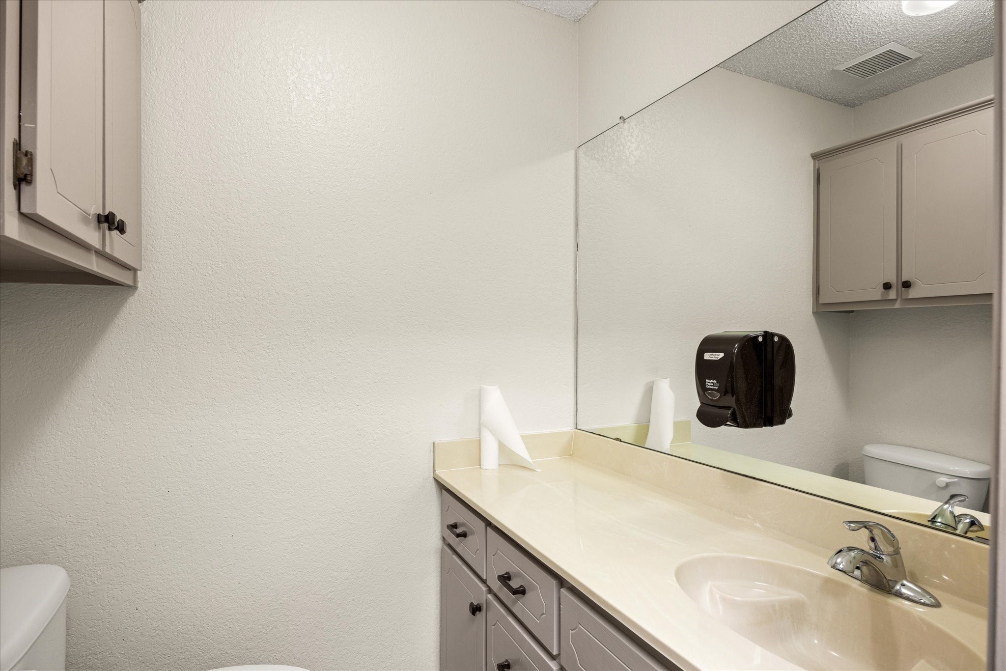 2111 W Us Highway 377 Granbury TX 76048