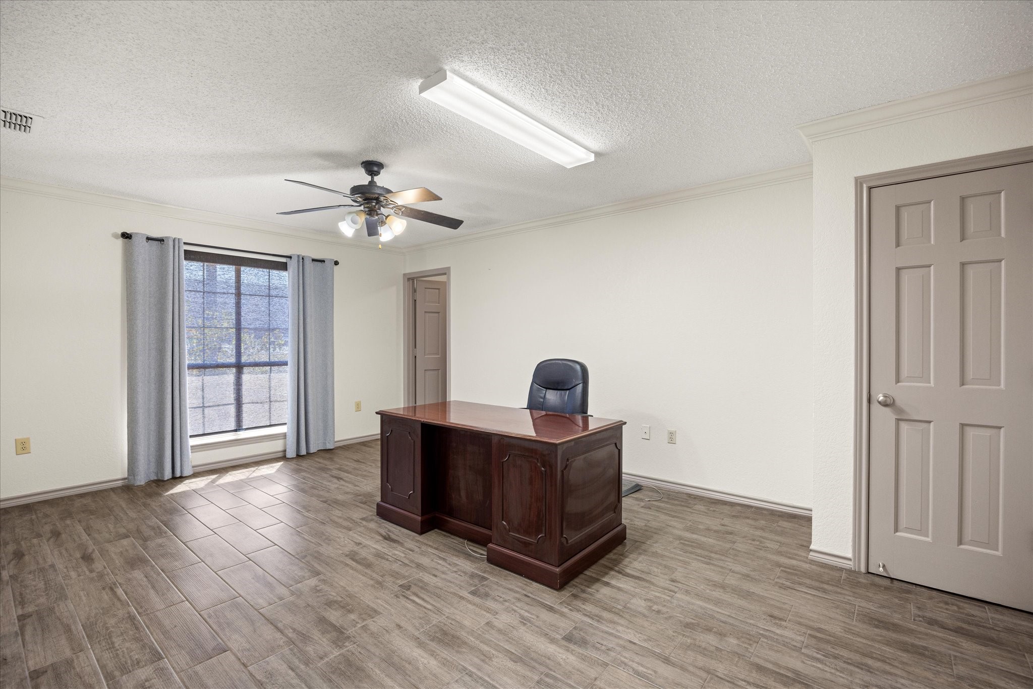 2111 W Us Highway 377 Granbury TX 76048