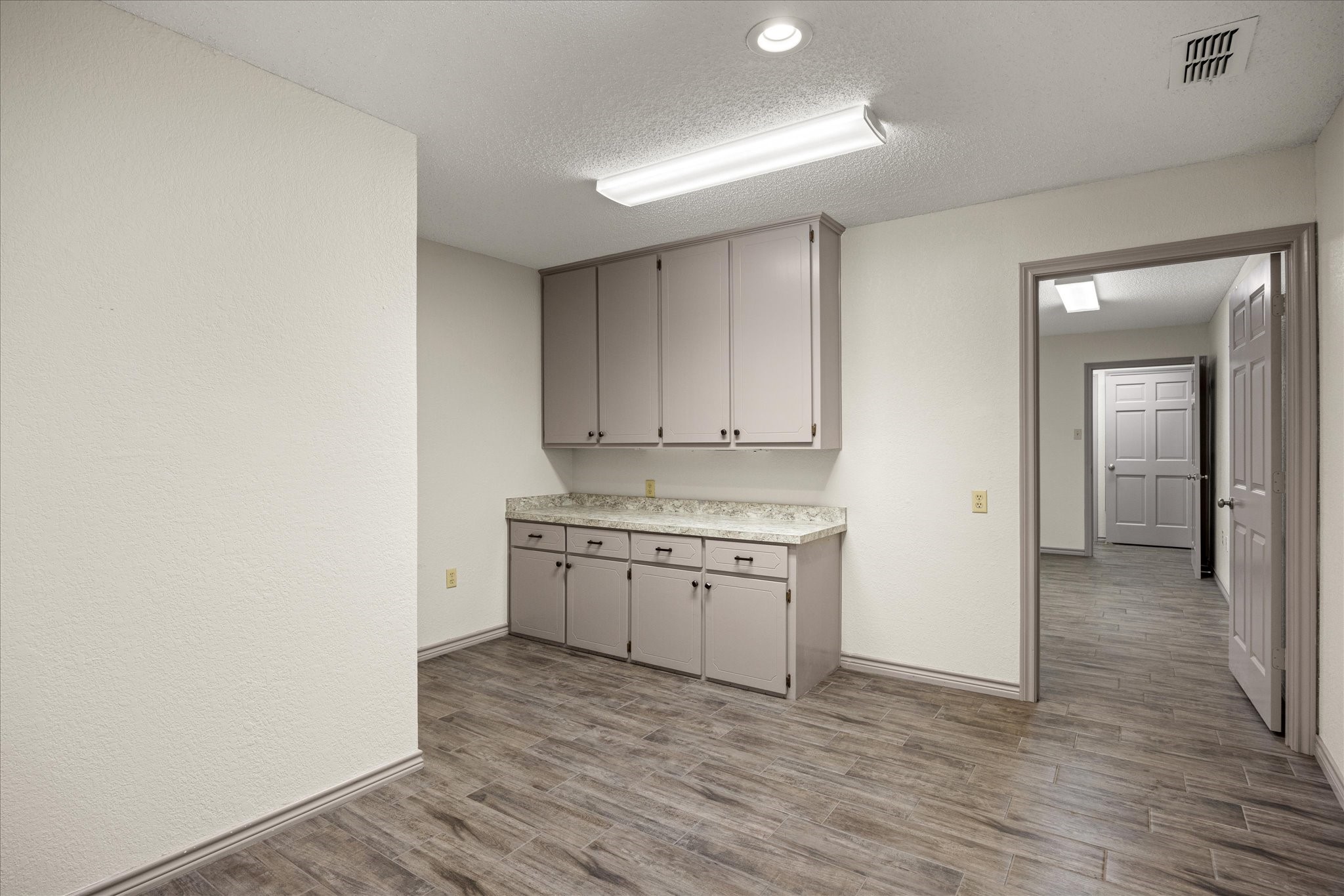 2111 W Us Highway 377 Granbury TX 76048