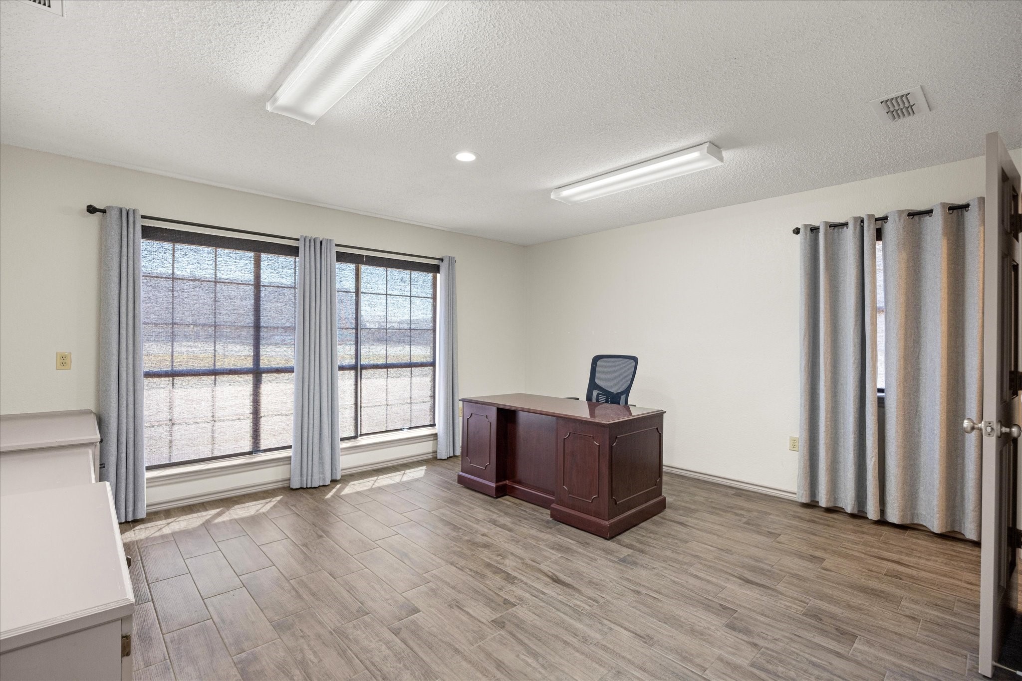 2111 W Us Highway 377 Granbury TX 76048