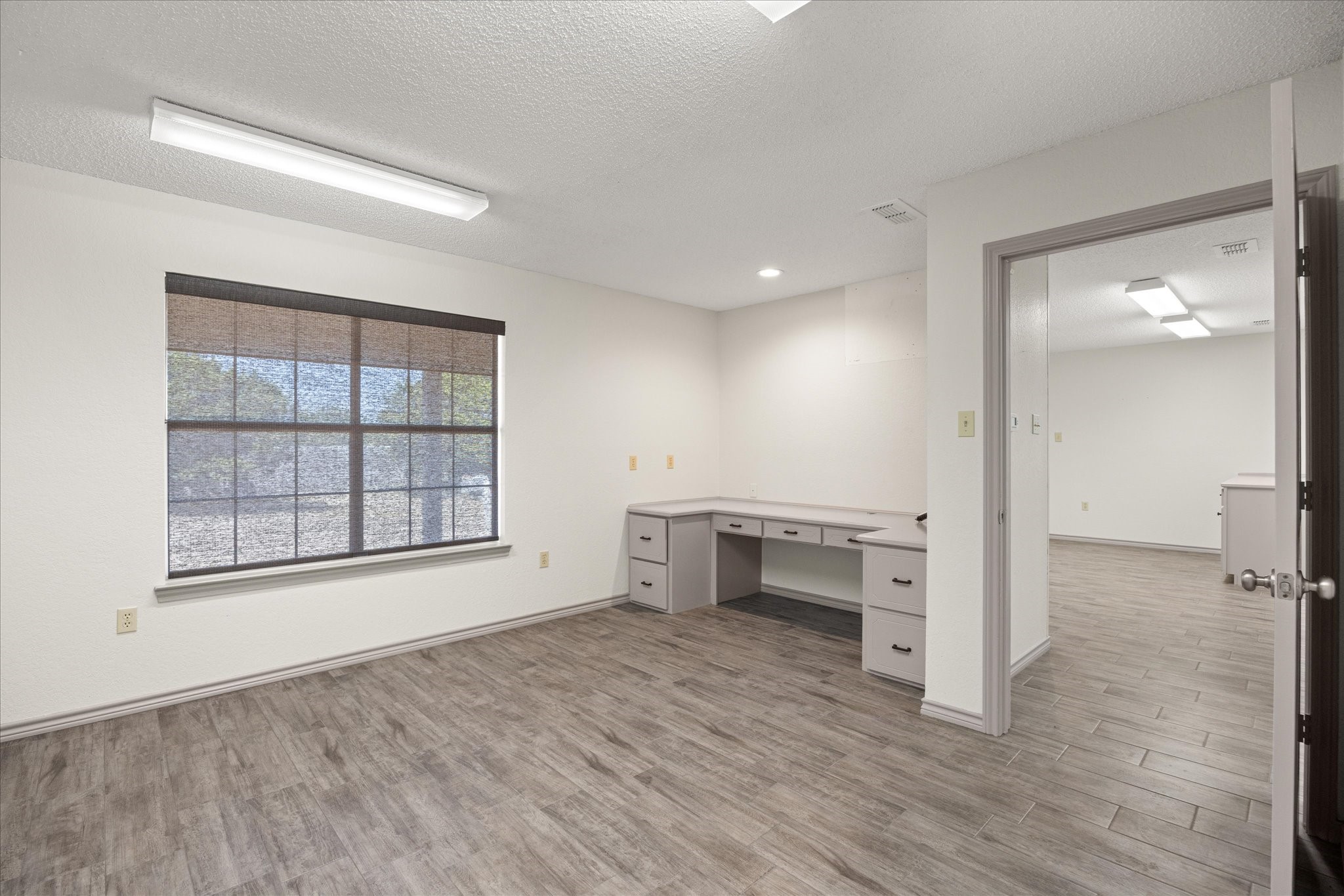 2111 W Us Highway 377 Granbury TX 76048