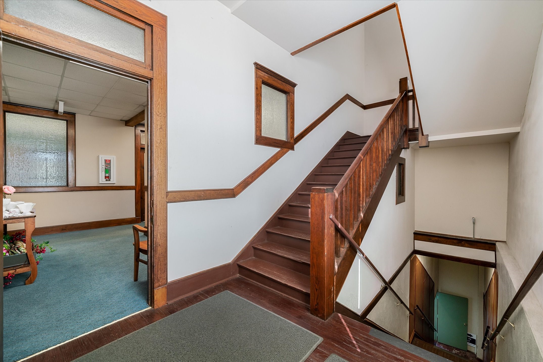 102 E Moore Avenue Terrell TX 75160