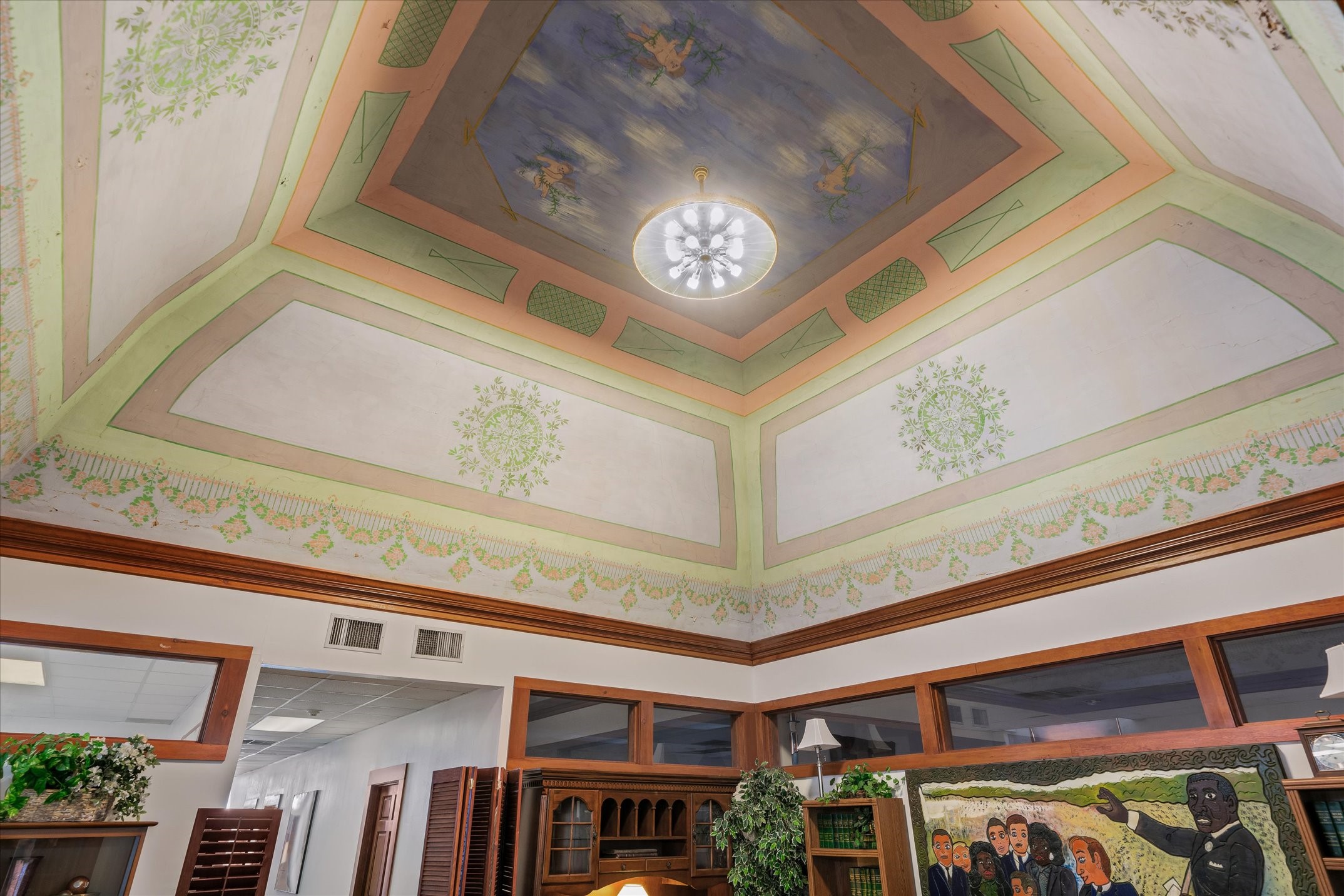 102 E Moore Avenue Terrell TX 75160