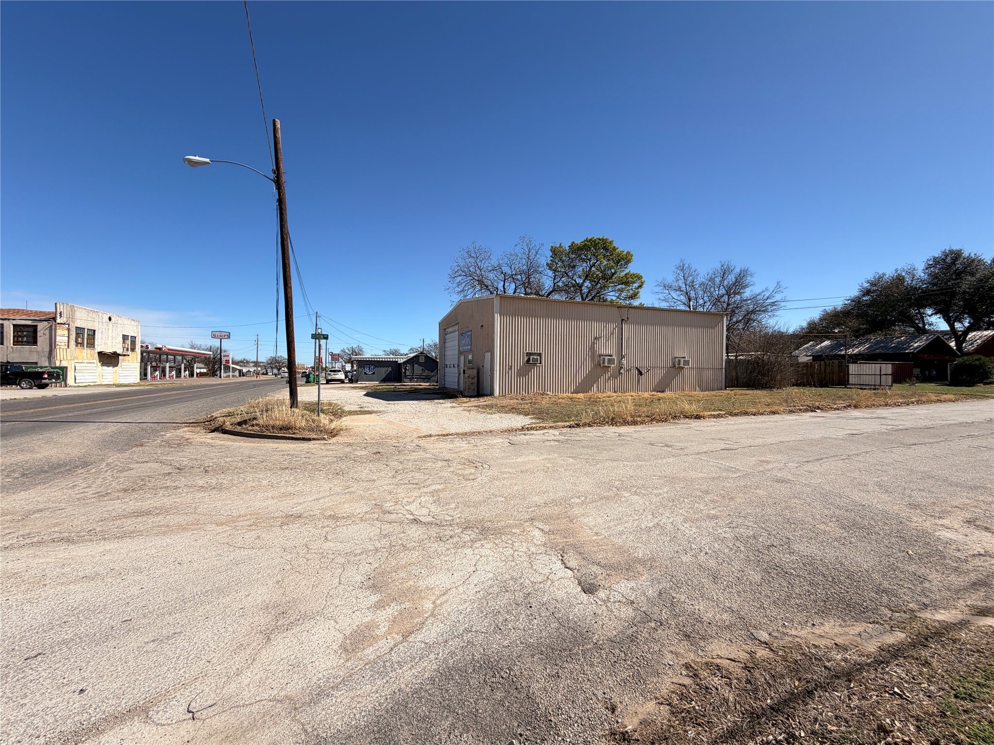 1012 W Main Street Eastland TX 76448