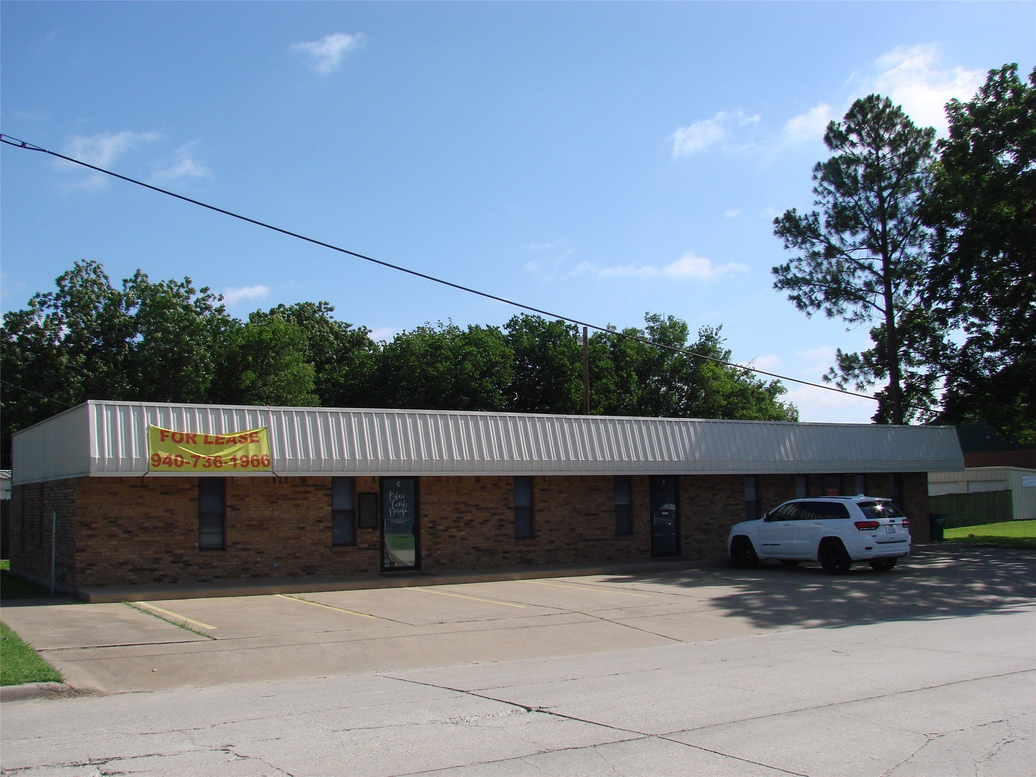1700 Weaver Gainesville TX 76240