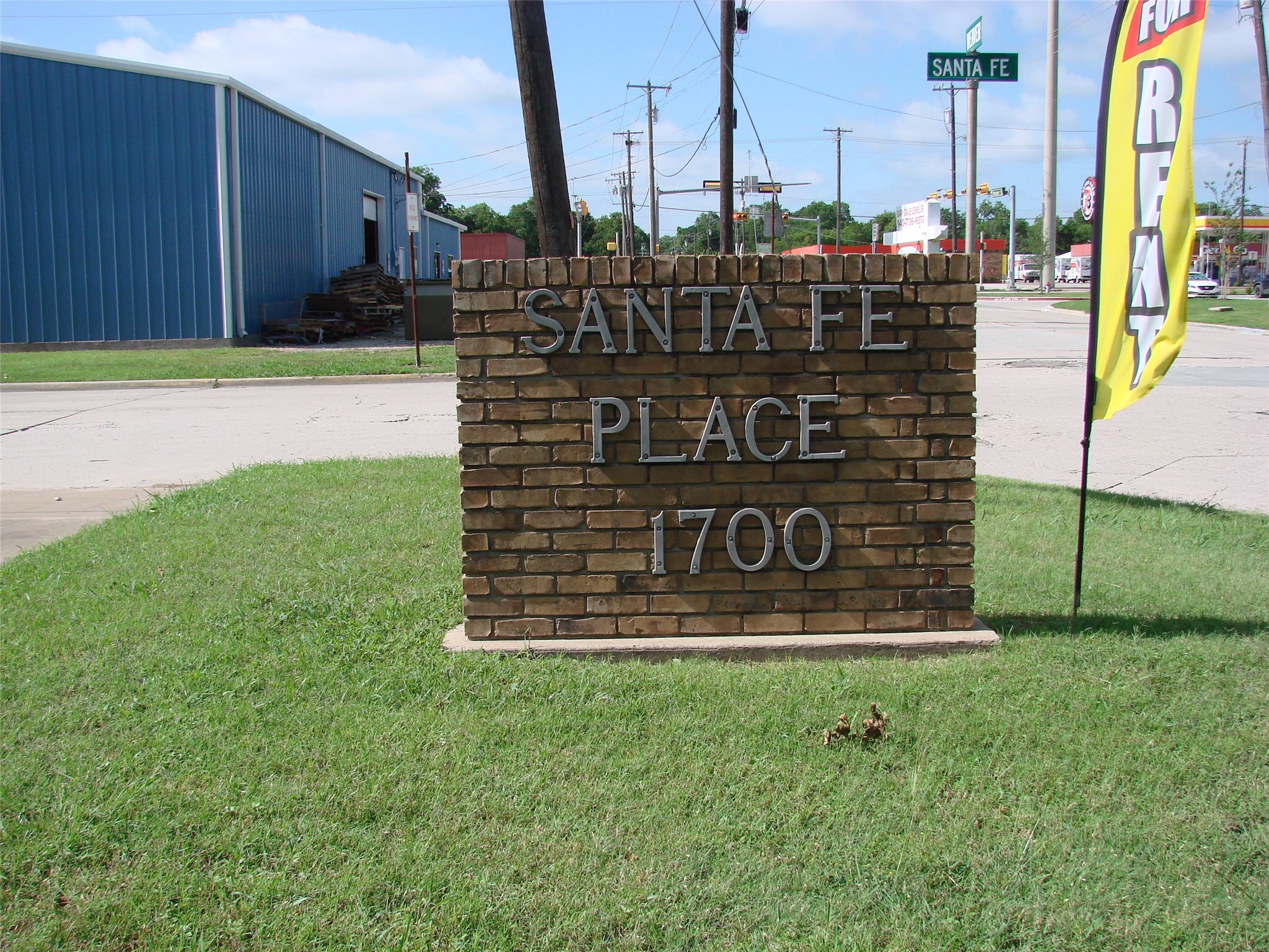 1700 Weaver Gainesville TX 76240