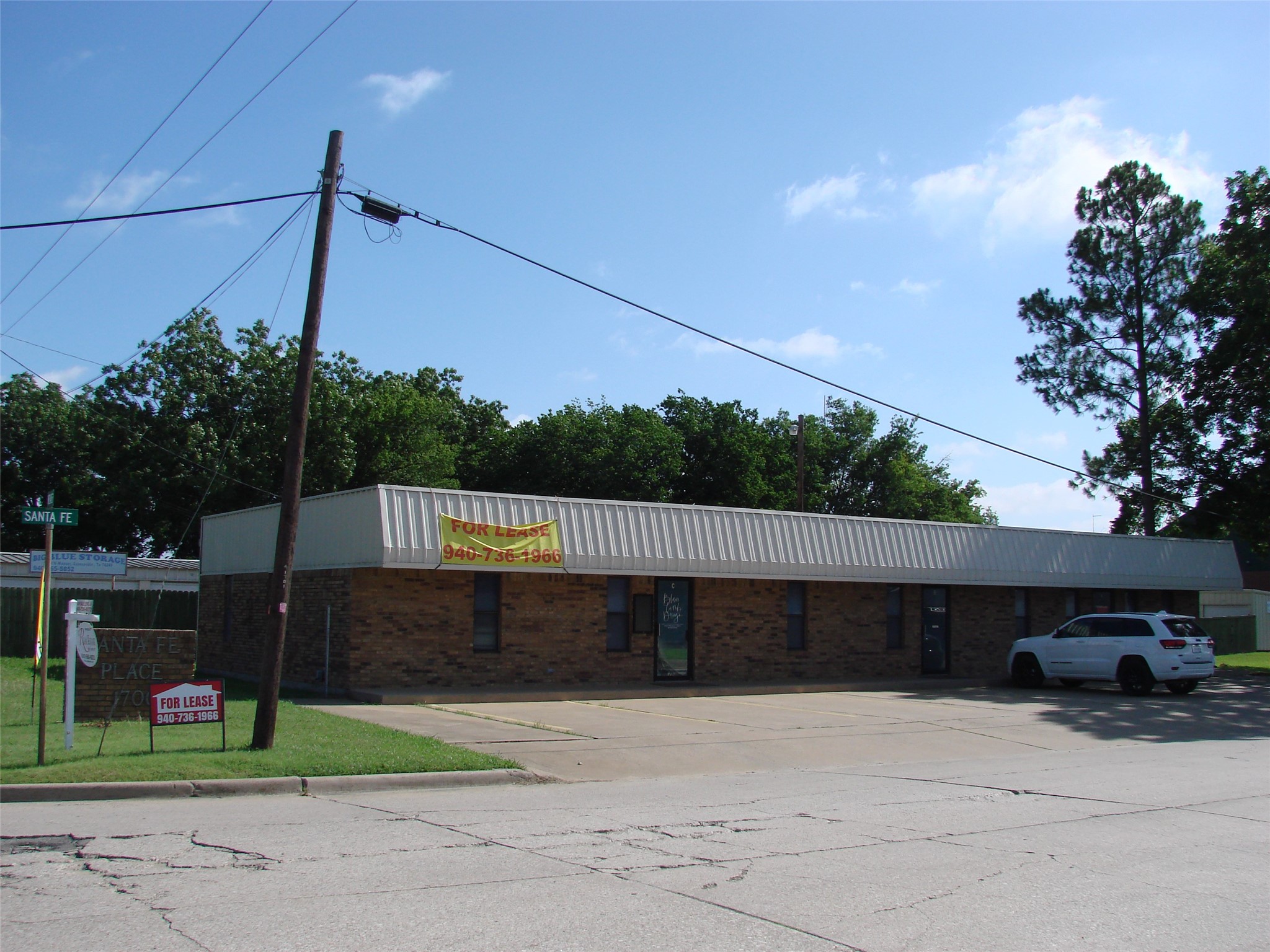1700 Weaver Gainesville TX 76240