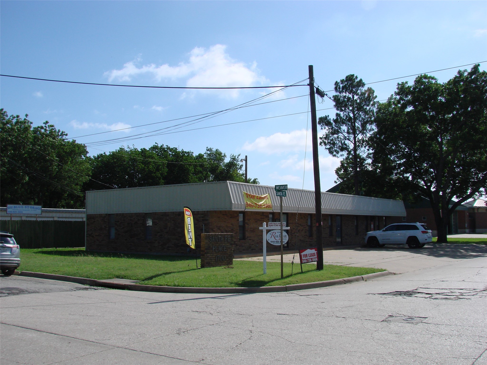 1700 Weaver Gainesville TX 76240