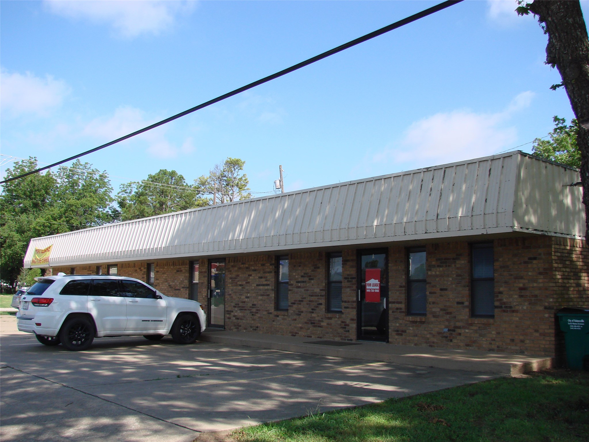1700 Weaver Gainesville TX 76240