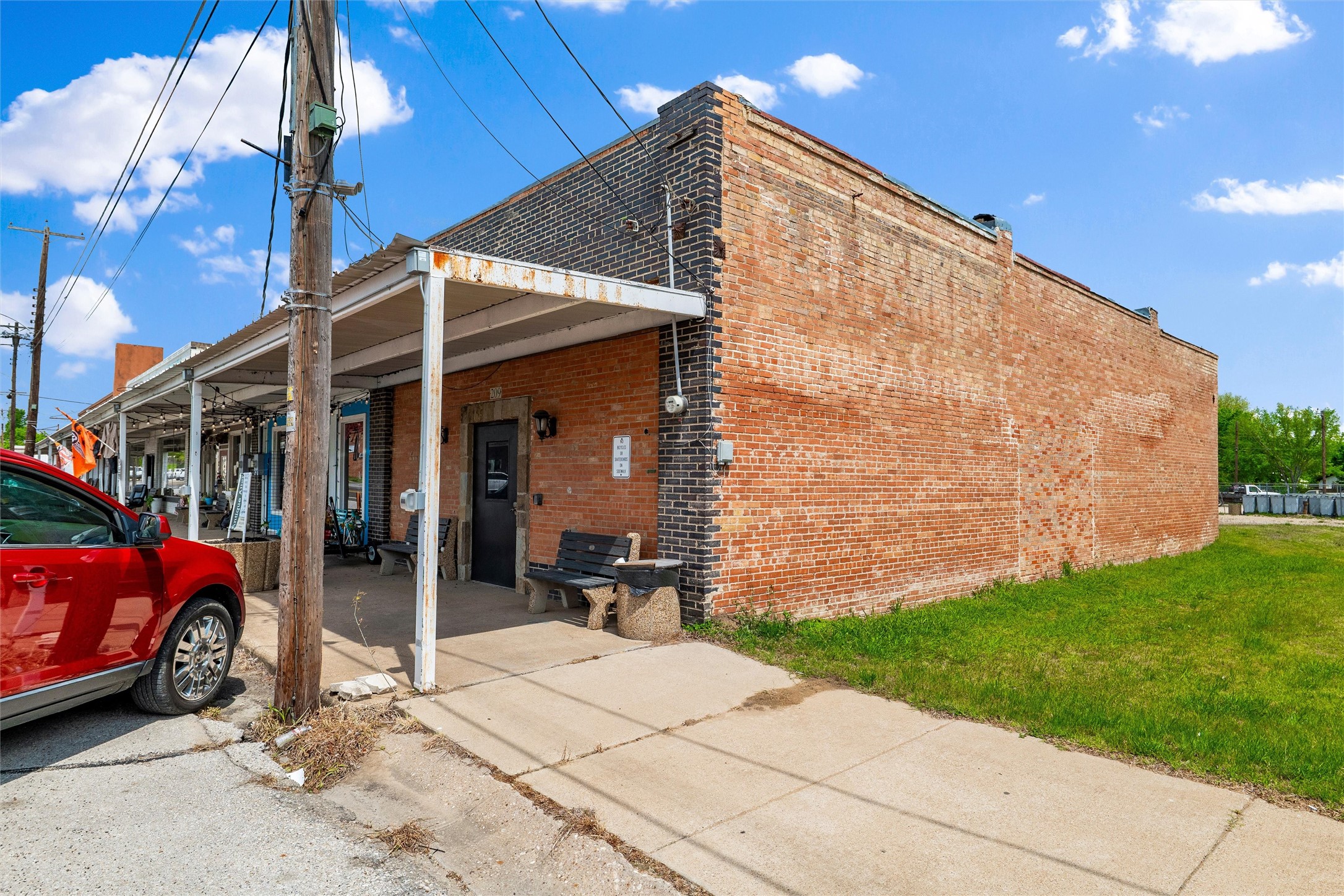 209 Main Street Maypearl TX 76064