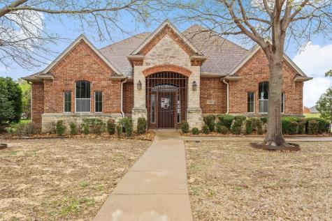 2204 Park Springs Boulevard Arlington TX 76013