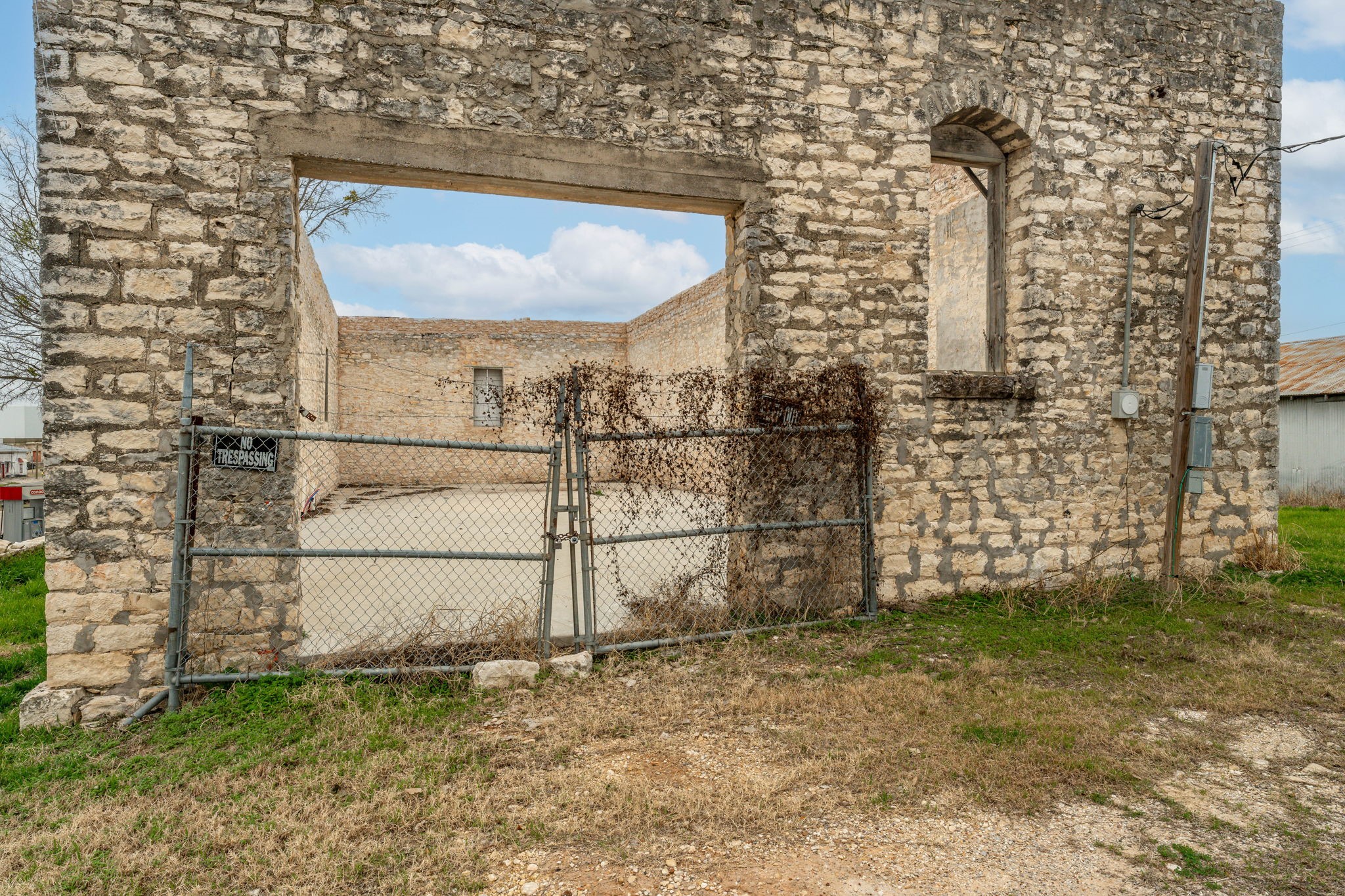 108 N Hill Meridian TX 76665