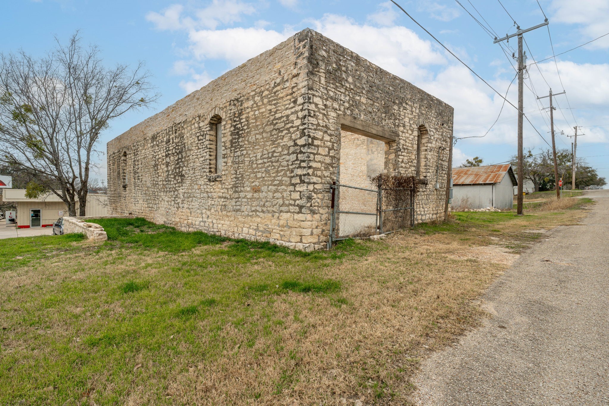 108 N Hill Meridian TX 76665
