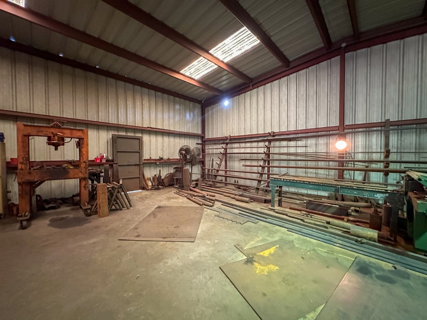 4133 Loop 343 Rusk TX 75785