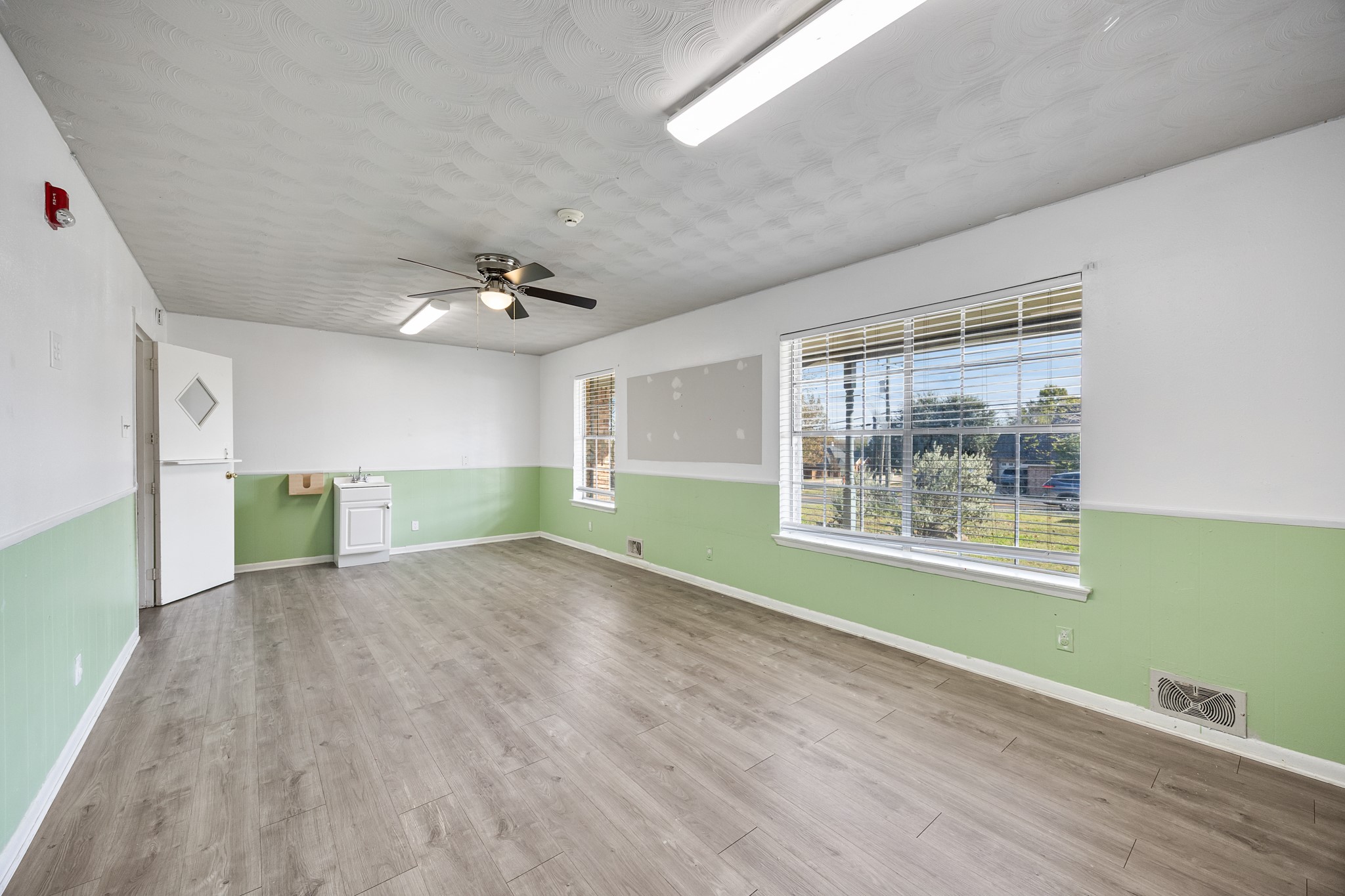 915 N Goliad Street Rockwall TX 75087