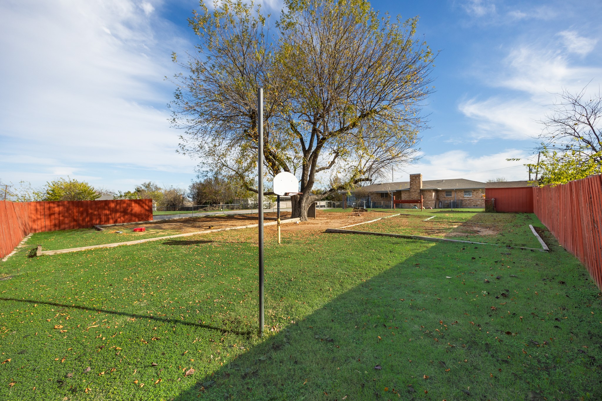 915 N Goliad Street Rockwall TX 75087