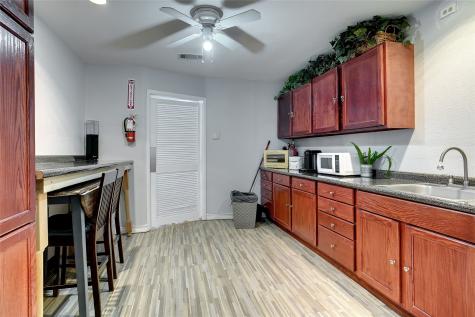 7298 Glenview Drive Richland Hills TX 76180
