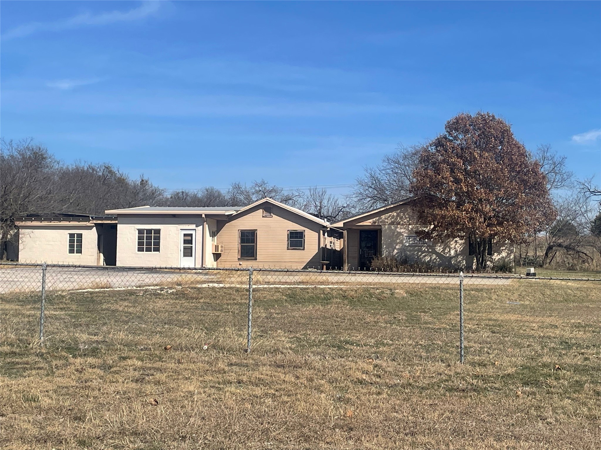1312 N Us Highway 281 Lampasas TX 76550