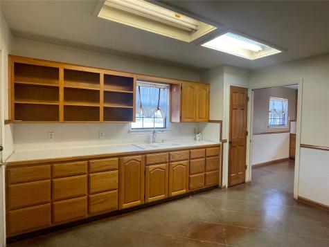 1312 N Us Highway 281 Lampasas TX 76550