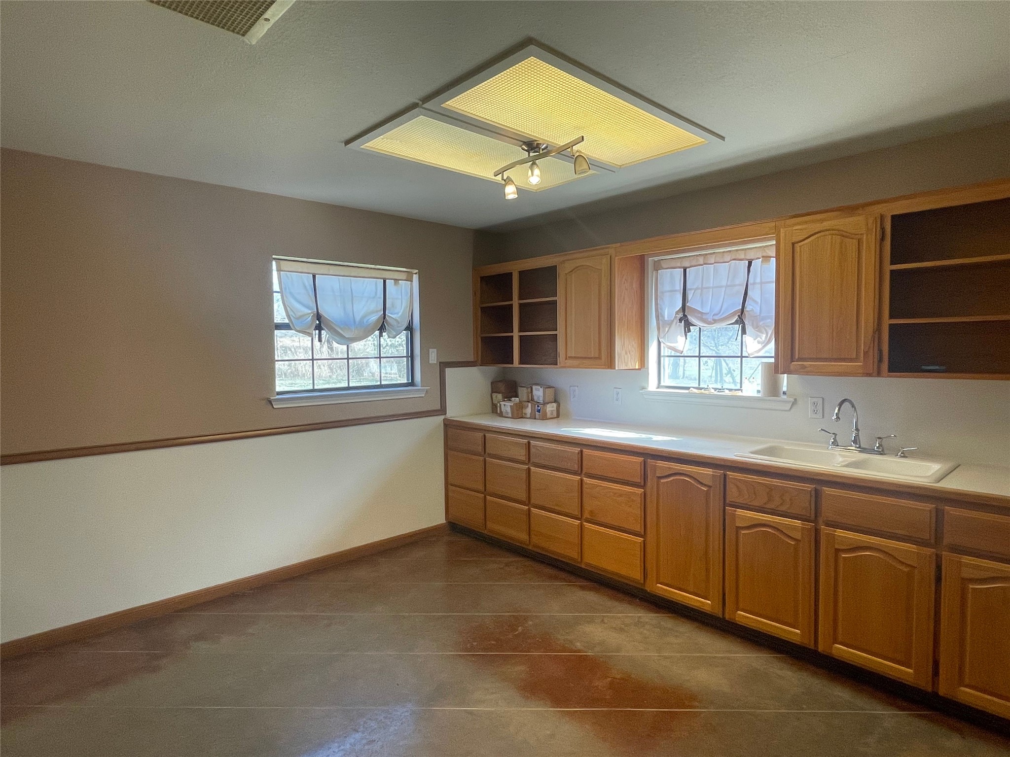 1312 N Us Highway 281 Lampasas TX 76550