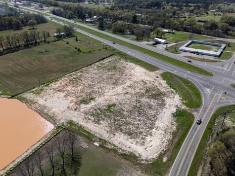 10670 Us Highway 271 Powderly TX 75473