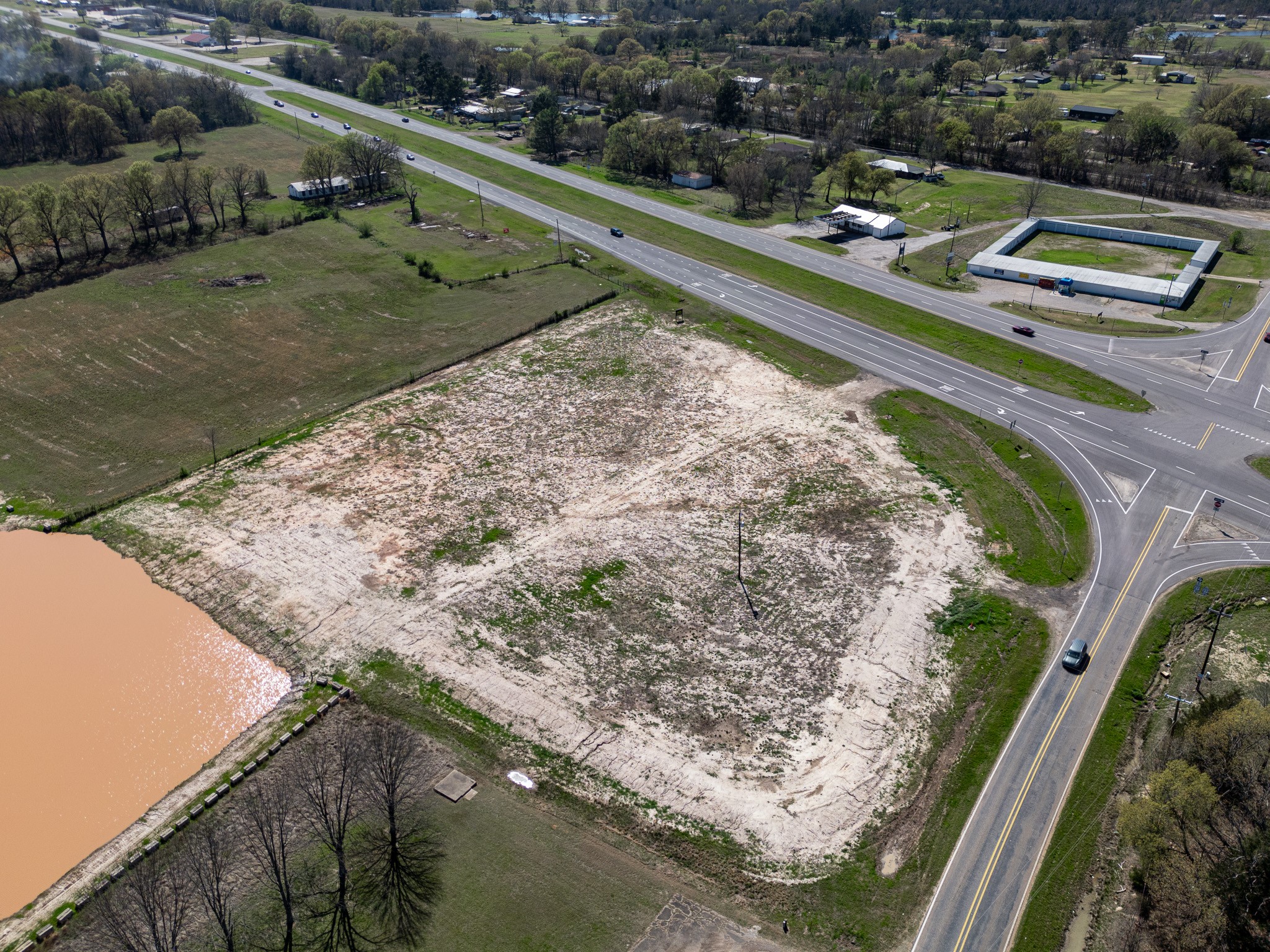 10670 Us Highway 271 Powderly TX 75473