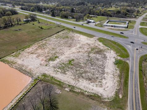 10670 Us Highway 271 Powderly TX 75473