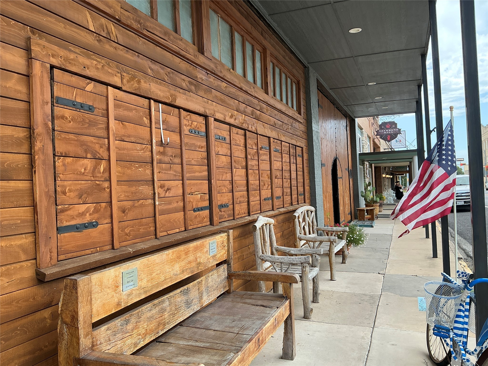 120/124 N Austin Street Comanche TX 76442