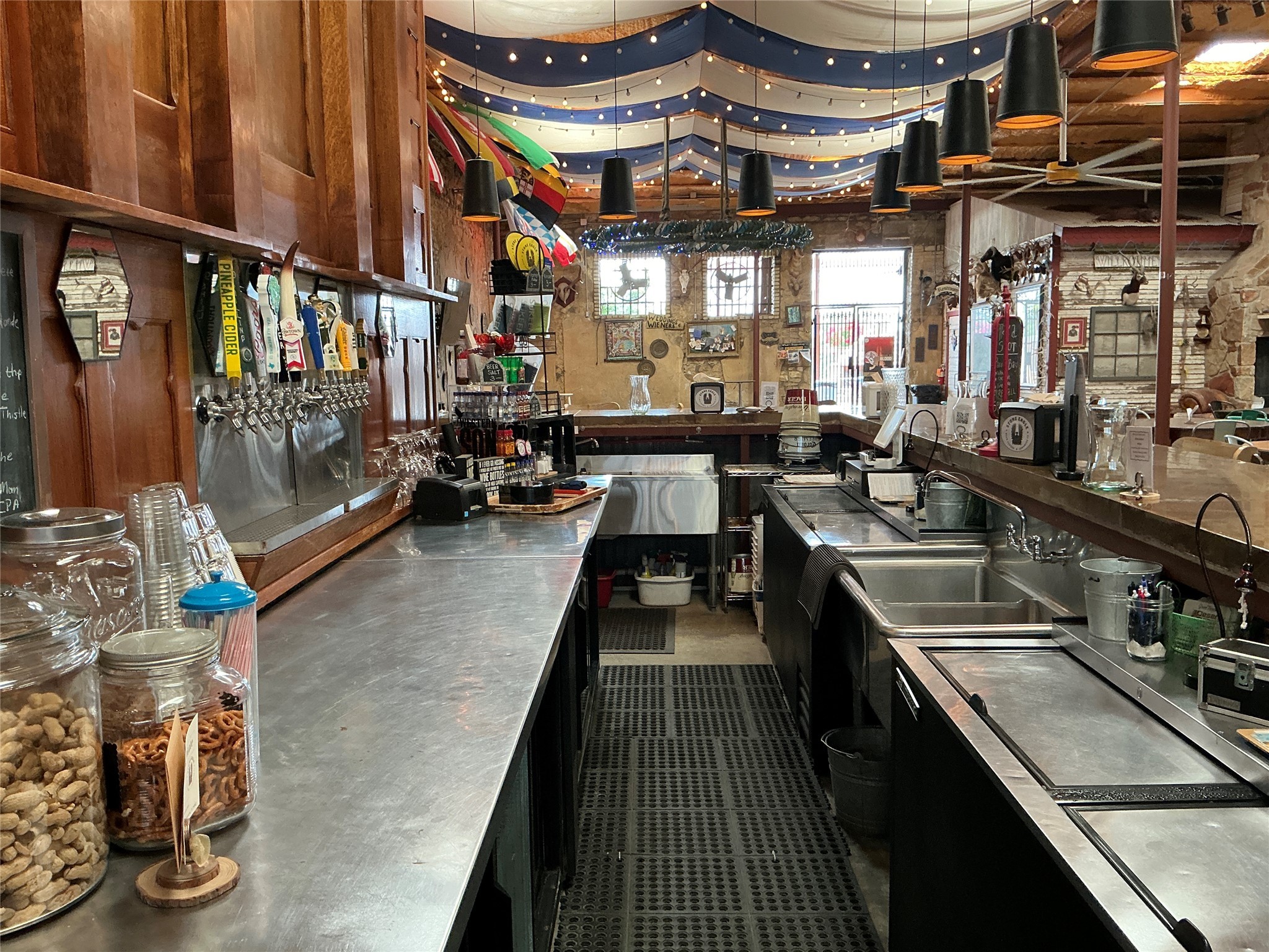 120/124 N Austin Street Comanche TX 76442